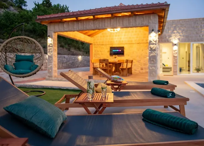 Villa Pajkan *